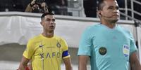 Cristiano Ronaldo volta a fazer 50 gols em uma temporada e leva Al-Nassr à semifinal na Arábia