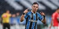 Mesmo com a negativa do Grêmio, Porto promete fazer uma nova investida nesta segunda-feira por Pepê