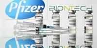 Reino Unido aprova vacina da Pfizer, e imunizante estará disponível na próxima semana 