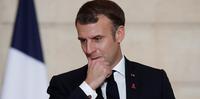 Presidente francês Emmanuel Macron testa positivo para Covid-19