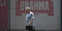 Abel Braga deve definir seu futuro no Inter até terça