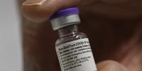 Farmacêutica divulgou nota depois de Bolsonaro cobrar interesse de laboratórios para venda do imunizante ao país