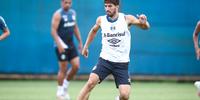 Lucas Silva pediu foco do Grêmio no Brasileirão, mas admitiu dificuldade em virar a chave diante da final da Copa do Brasil