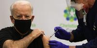 Biden recebeu a segunda dose da vacina da Pfizer e BioNTech contra o coronavírus