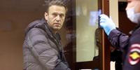 Alexei Navalni cumpre pena de 19 anos sob acusação de extremismo