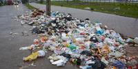 Prefeitura tenta contratar emergencialmente uma empresa para a coleta de resíduos