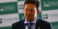 Ministro da Cidadania, João Roma, falou sobre detalhe da MP em coletiva nesta segunda-feira