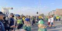 Manifestantes entram em confronto com a PM na Esplanada