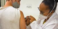Nesta segunda-feira, mais de 60% da população do Estado já tinha o esquema vacinal completo