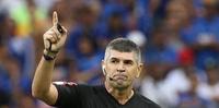 Marcelo de Lima Henrique apita o Gre-Nal 434