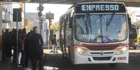 Fica instituído o passe livre no feriado de Nossa Senhora (2 de fevereiro) e em dias que ocorrerem campanhas de vacinação, os 