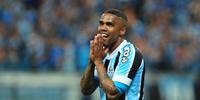 Grêmio tem dívida pendente com Douglas Costa 