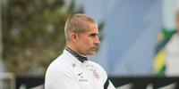 Sylvinho não é mais técnico do Corinthians