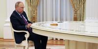 Putin teve uma reunião no Kremlin com seu colega do Azerbaijão, Ilham Aliyev