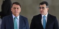 Presidente Jair Bolsonaro e ministro Carlos França 