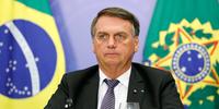 Bolsonaro afirmou que Barroso foi irresponsável e que não teve atitudes de um democrata