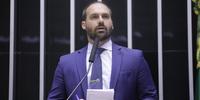 Live de Eduardo Bolsonaro é bloqueada no Instagram 