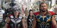Natalie Portman e Chris Hemsworth formam o casal Thor no novo filme da Marvel