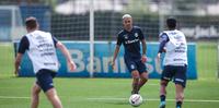 Jhonata Robert participou de treino do Grêmio nessa terça-feira