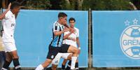 Grêmio e Santos empataram por 2 a 2 em Eldorado do Sul