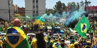 No RS, protestos foram registrados em Porto Alegre e cidades do Interior