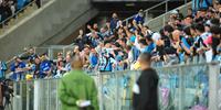 Festa e alívio da torcida: Grêmio se despede da Série B com sentimento de 