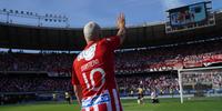 Meia camisa 10 foi recepcionado por mais de 40 mil torcedores no Estádio Metropolitano