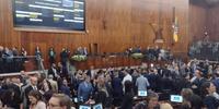 Deputados tomam posse na Assembleia Legislativa