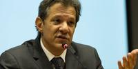 Haddad minimizou uma suposta discordância entre a área econômica e a área política do governo